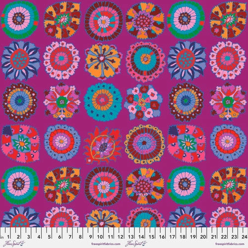 Kaffe Fassett Feb 2023 25cm PWGP192-Magenta - Kaffe Fassett